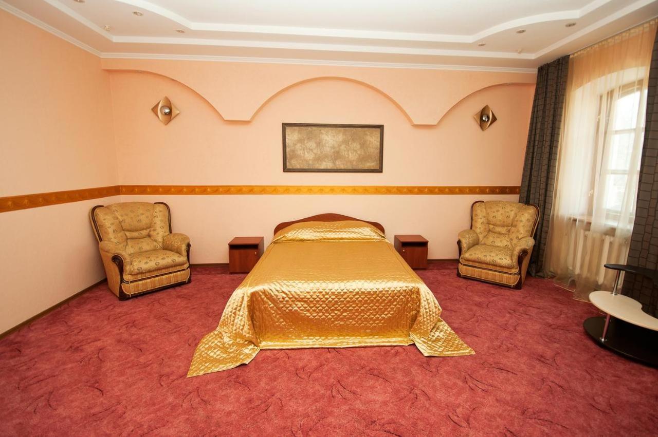Viva Hotel Mykolajiv Exteriör bild