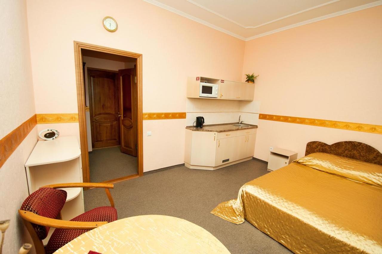 Viva Hotel Mykolajiv Exteriör bild